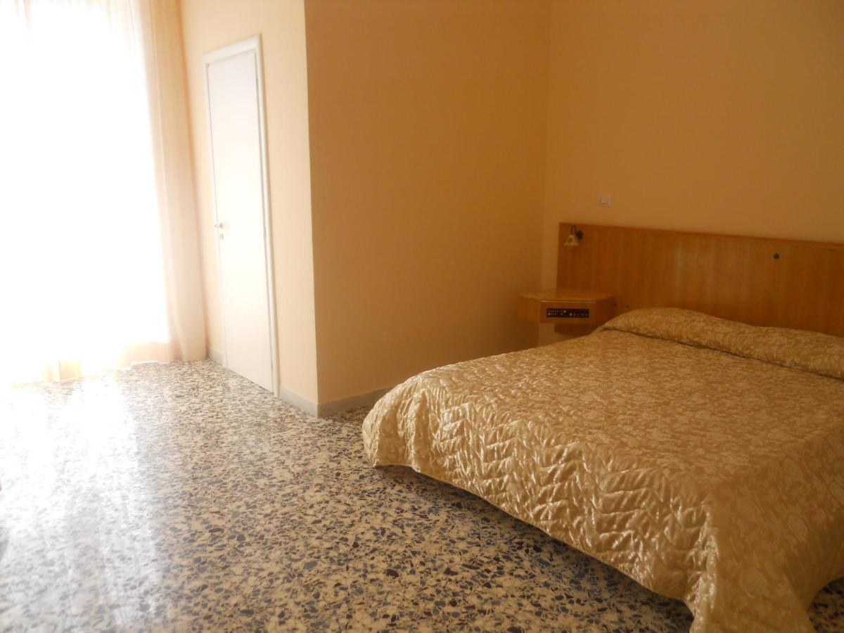 Albergo Santa Teresa Torre del Greco Kültér fotó