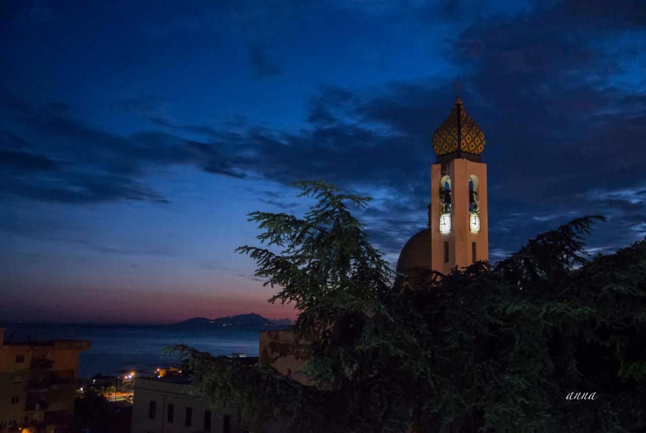 Albergo Santa Teresa Torre del Greco Kültér fotó