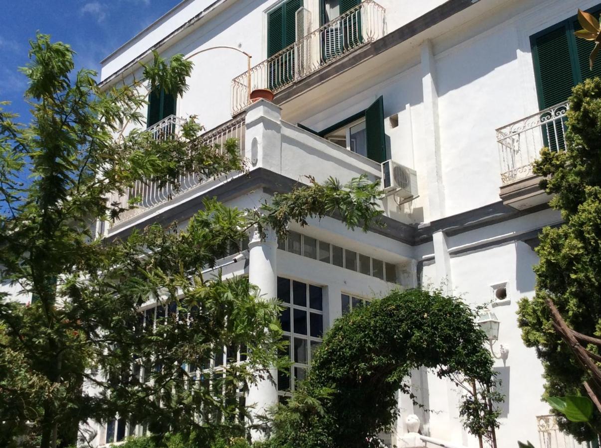 Albergo Santa Teresa Torre del Greco Kültér fotó