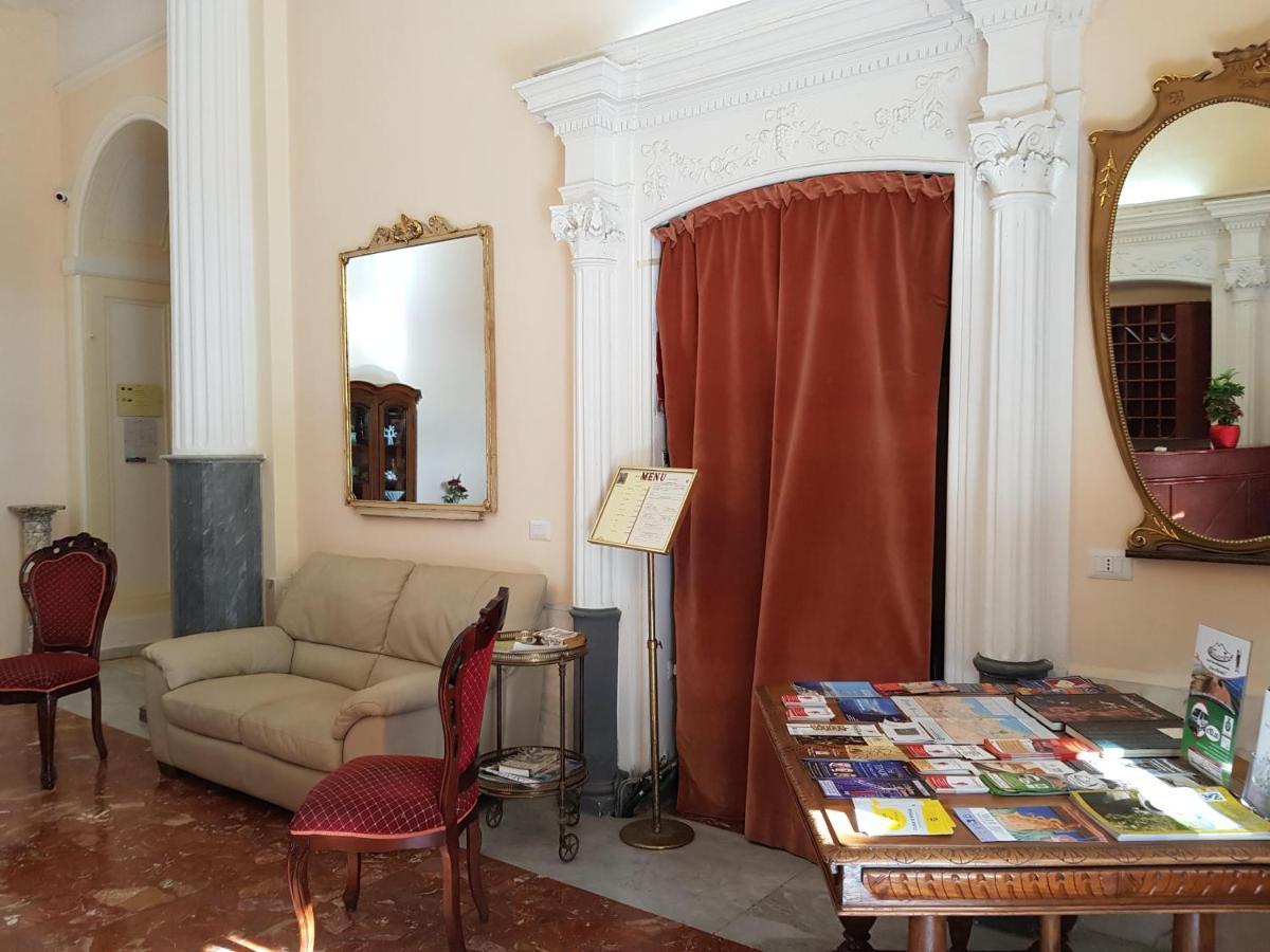 Albergo Santa Teresa Torre del Greco Kültér fotó